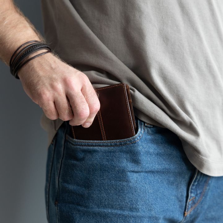 Lommebok i brunt skinn fra Pegaso D`Oro