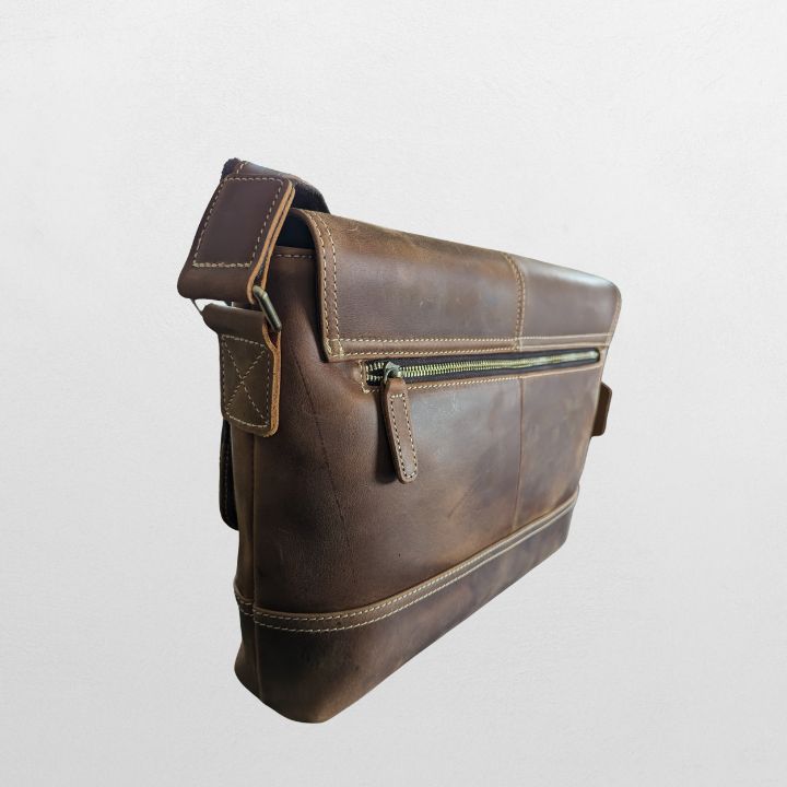 Tidløs Skulderveske i Ekte Skinn – Unisex Design for Stil og Funksjonalitet. Gratis frakt