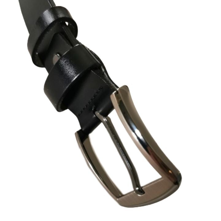 Klassisk Skinnbelte i Høykvalites Sort Skinn. Beltespenne i Polert Rustfritt Stål - Zantani.no