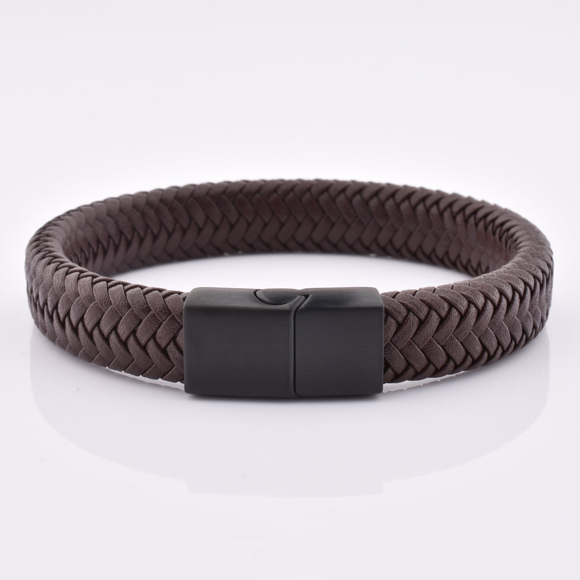 Armbåndet Segger i Ekte Skinn og Rustfritt Stål - Zantani.no