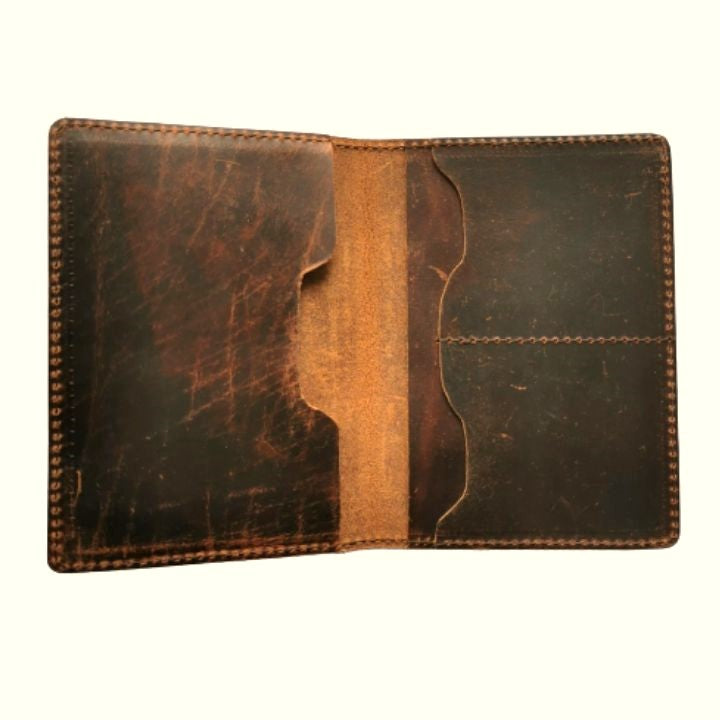Pass og Kortholder fra Pegaso D`Oro i Kraftig Eksklusivt Brunt Skinn - Zantani.no