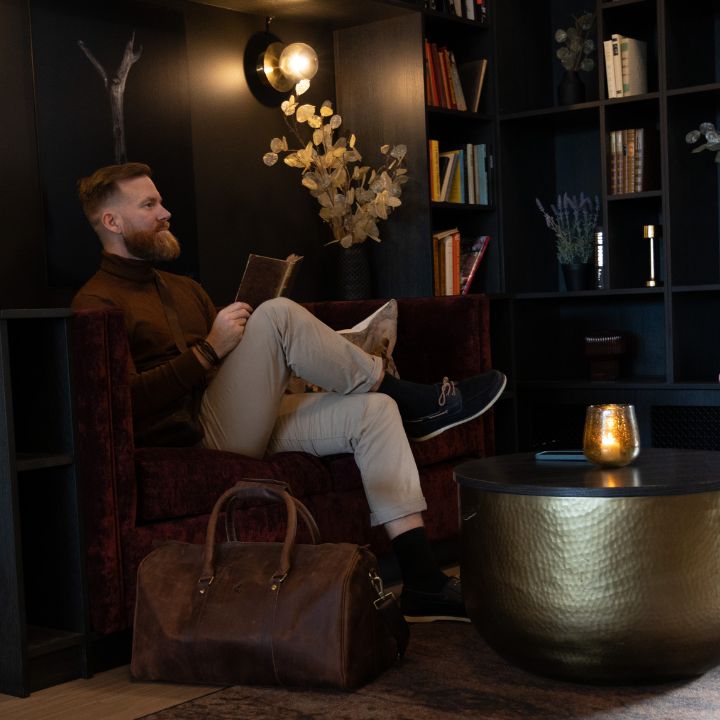Reiseveske | Skinnbag i lysebrunt skinn | Herre - Ny modell