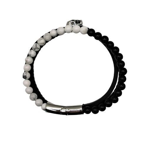 Armbåndet Skull med Hodeskalle.Sorte Skinnreimer, Perler og Rustfritt Stål - Zantani.no